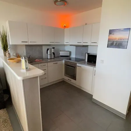 Moderne Ferienwohnung An Der Jasmund-therme Neddesitz