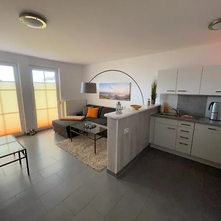 Lägenhet Moderne Ferienwohnung An Der Jasmund-therme *